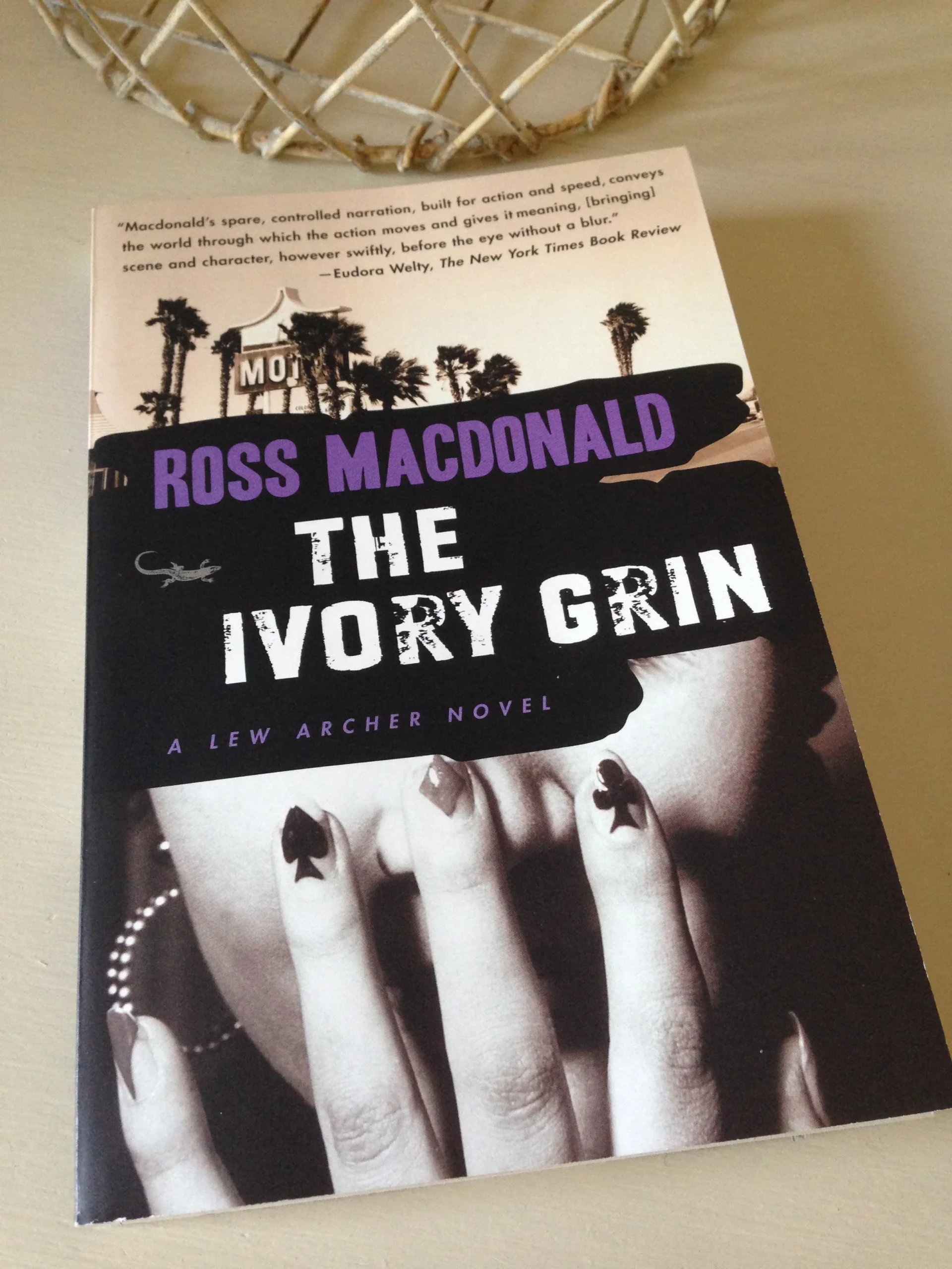 The Ivory Grin by Ross Macdonald2